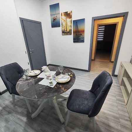 Gemi Hotel Sumqayıt Exteriör bild